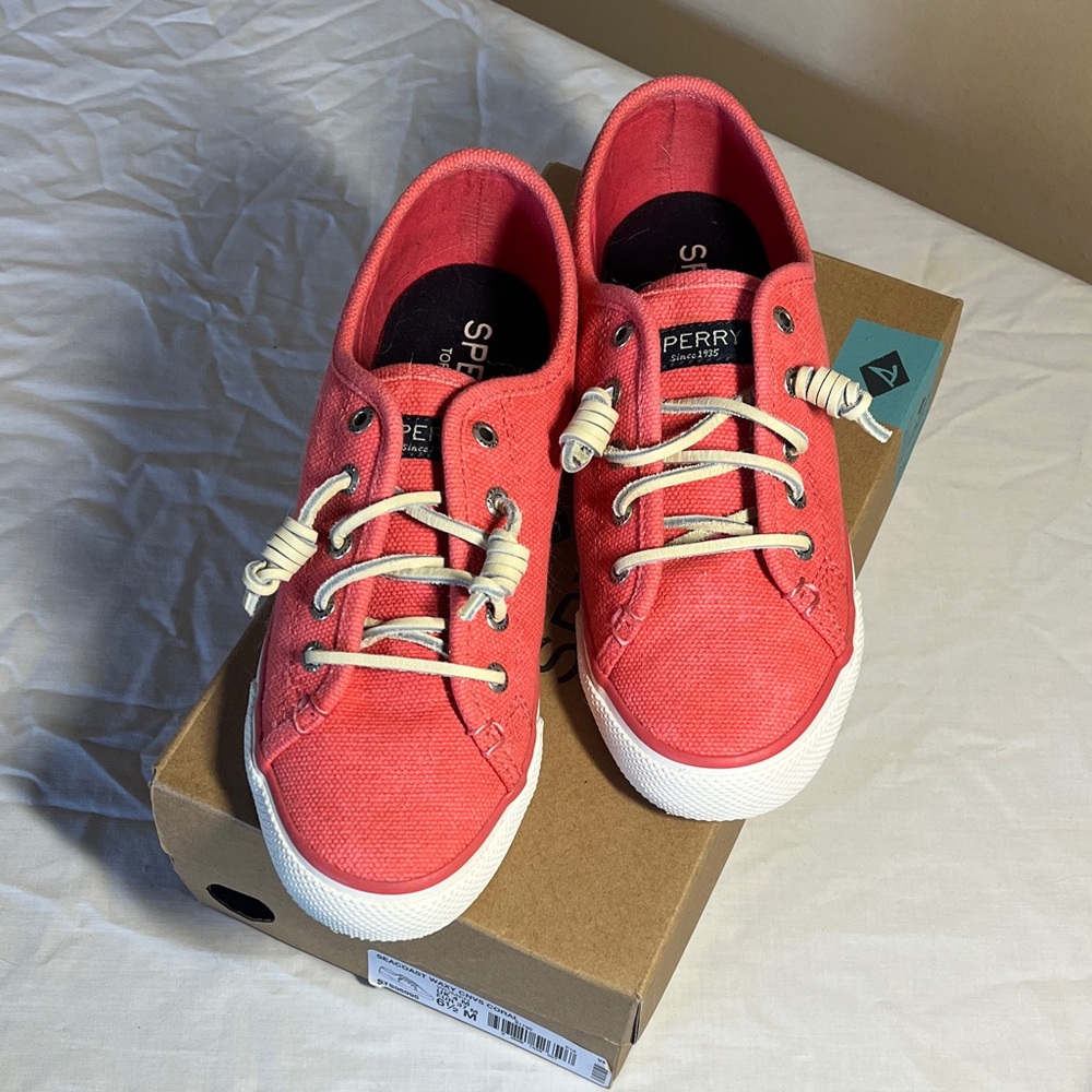 Sperry Pink Canvas Shoes
